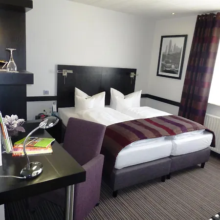 Otel Western 3*